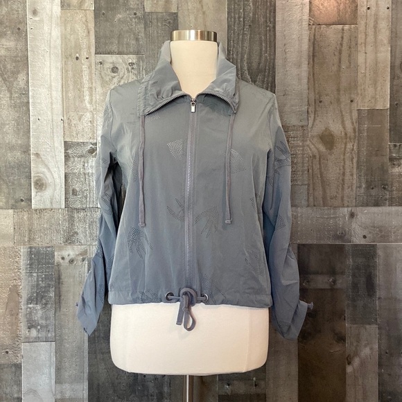 Nanette Lepore gray windbreaker large laser cut birds mock neck lightweight fall - Picture 13 of 13